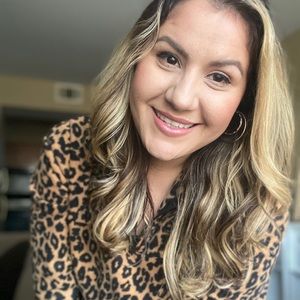 Meet your Posher, Celina